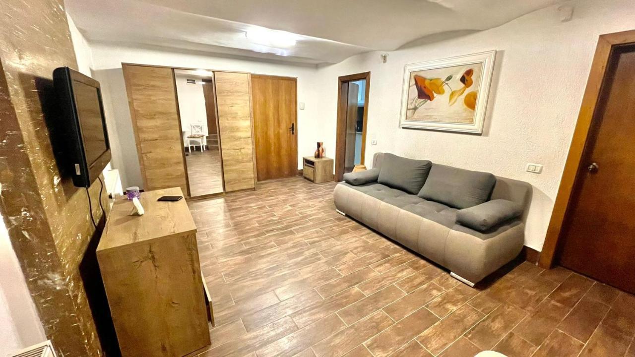 Ultracentral Apartment